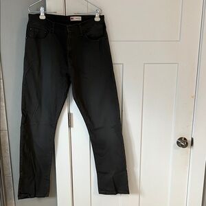 Wrangler straight fit Men's pants 33x30